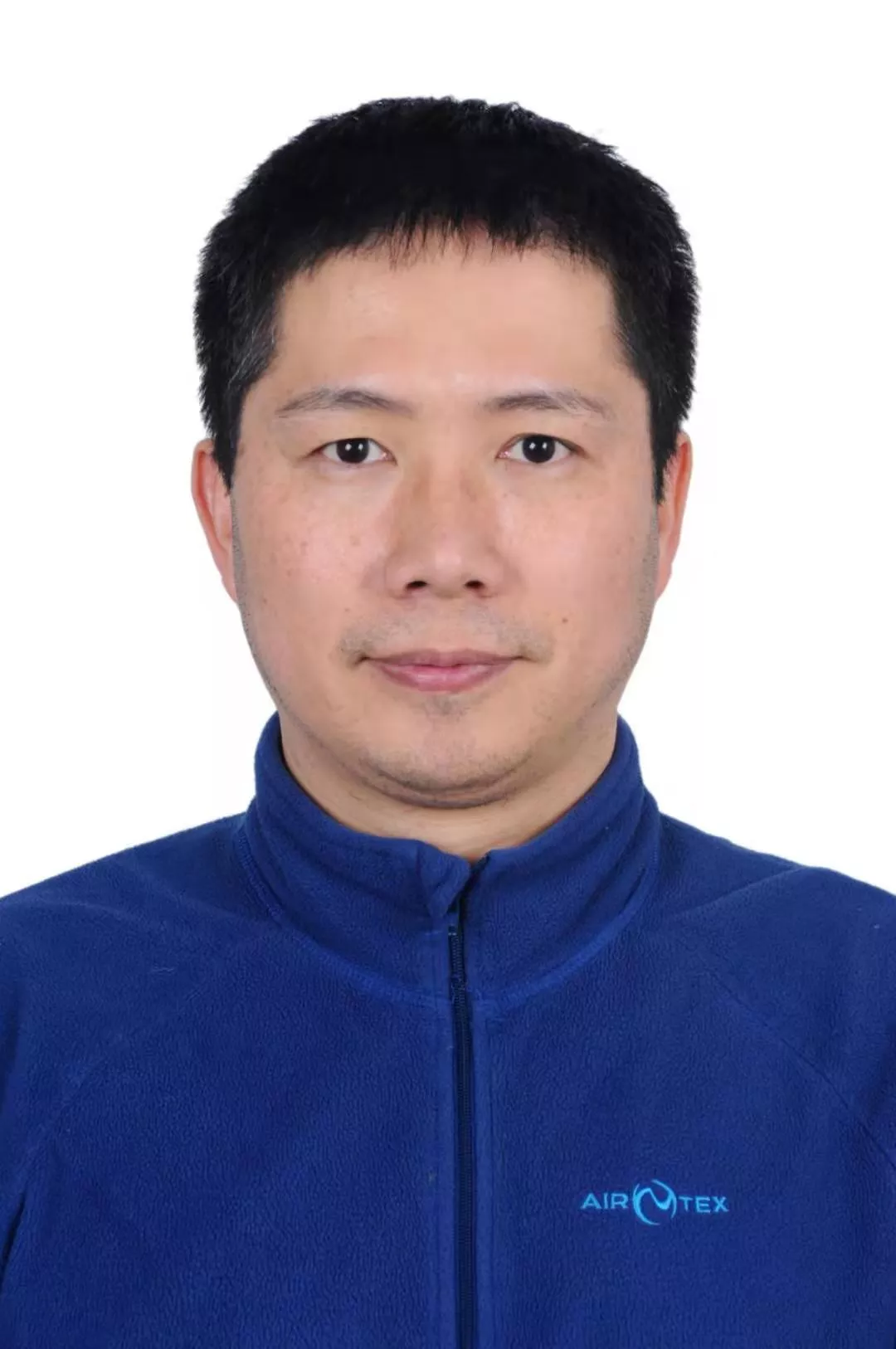 薛方正 · 重庆市机器人与智能装备产业联合会